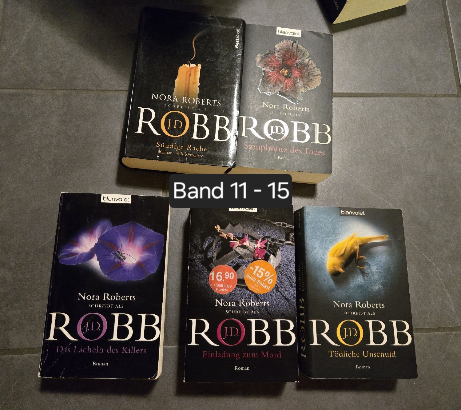 Bücher: Nora Roberts J.D Robb Bücher Band 11-40 – Gebraucht aus Laupersdorf von julunafi