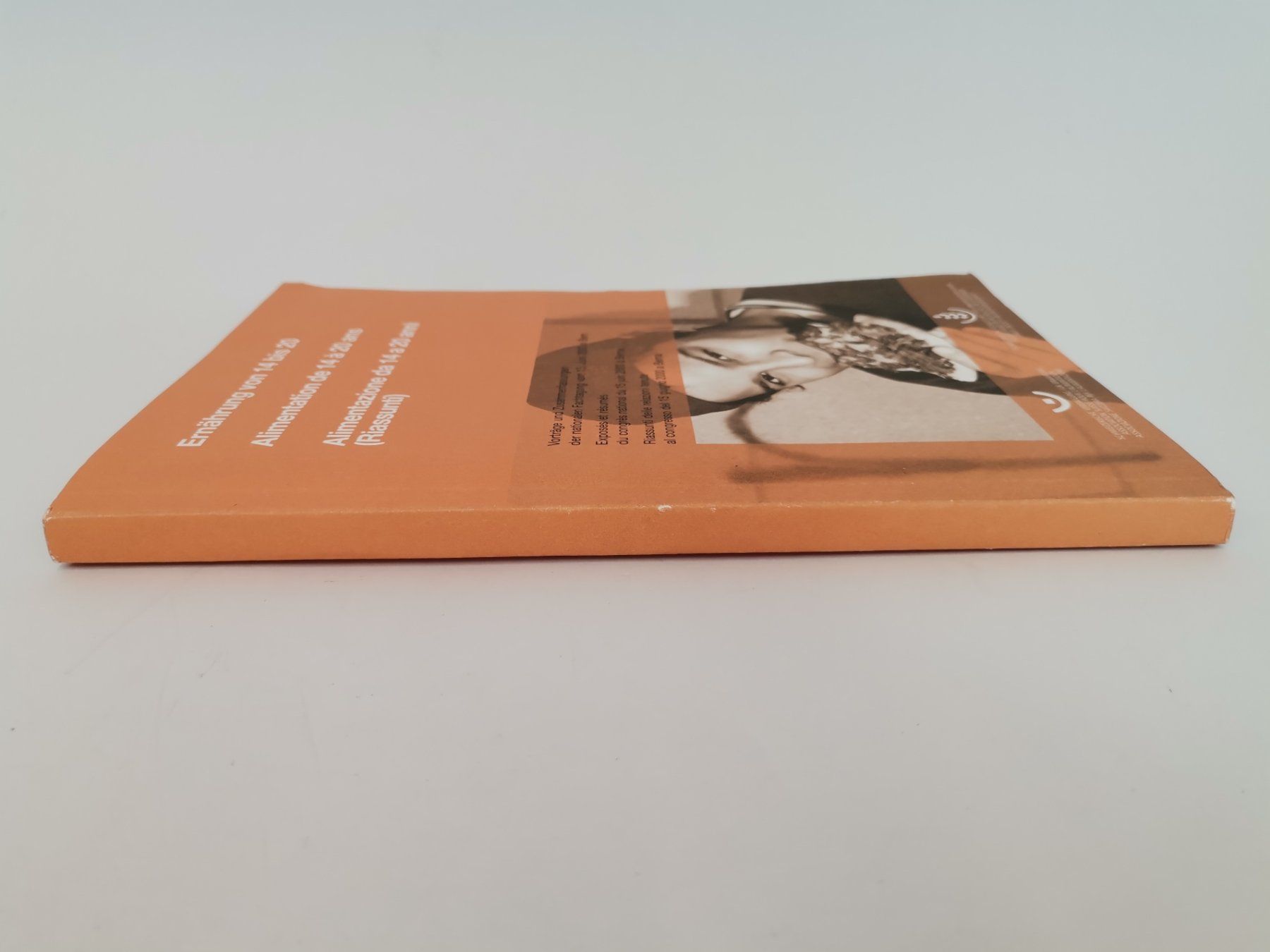 Libri: BUCH Ernährung von 14 bis 20 – Usato da Schaffhausen venduto da Restwert_SH 5