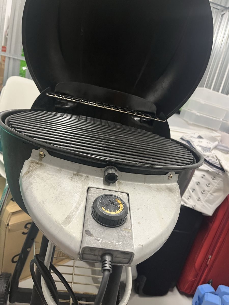 Griglie: Grill, BBQ Trista 2000W – Usato da Küsnacht ZH venduto da technopolis13 1