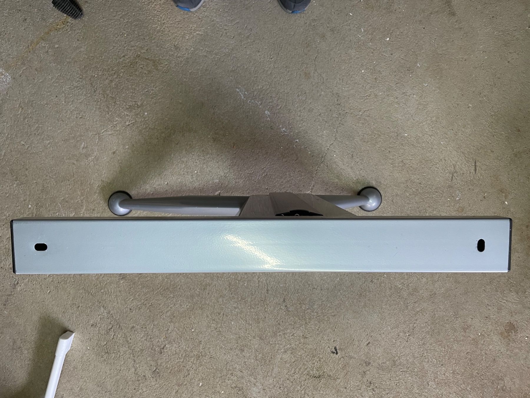 Autre mobilier: Schreibtischbeine – D'occasion à Ebmatingen par top-zuerich 3