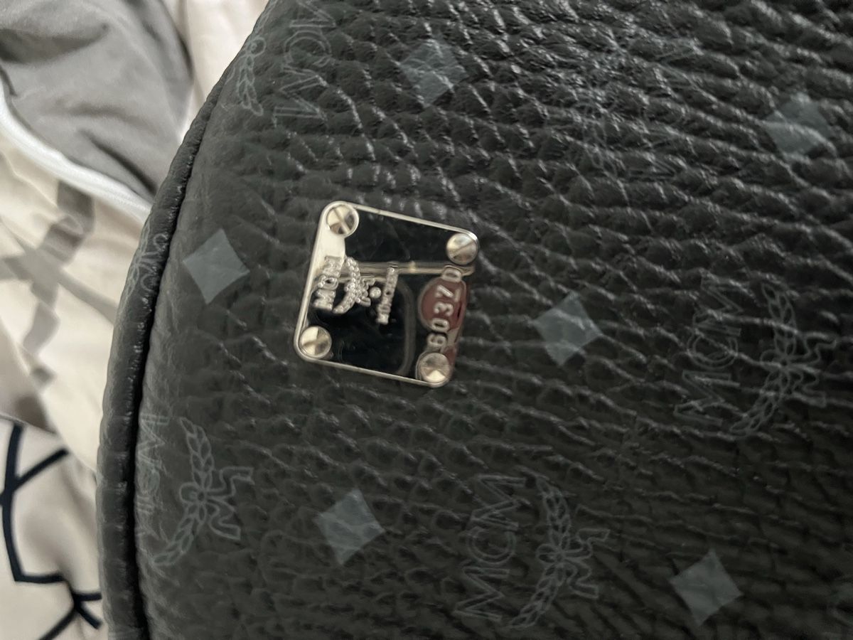 Mcm Zaini: MCM backpack in Black size GM – Usato da Emmenbrücke venduto da Jedina_k9 4