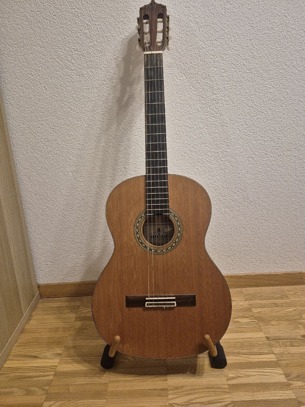 Instruments de musique: Gitarre Artesano – D'occasion à Ibach par OnishaT