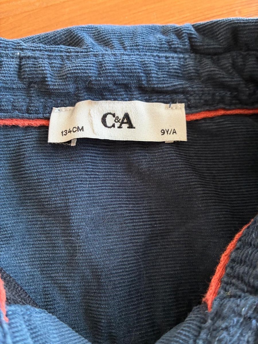 Camicie, T-shirt & Polo: Cordhemd Grösse 134 – Usato da Rotkreuz venduto da ZG6343 2