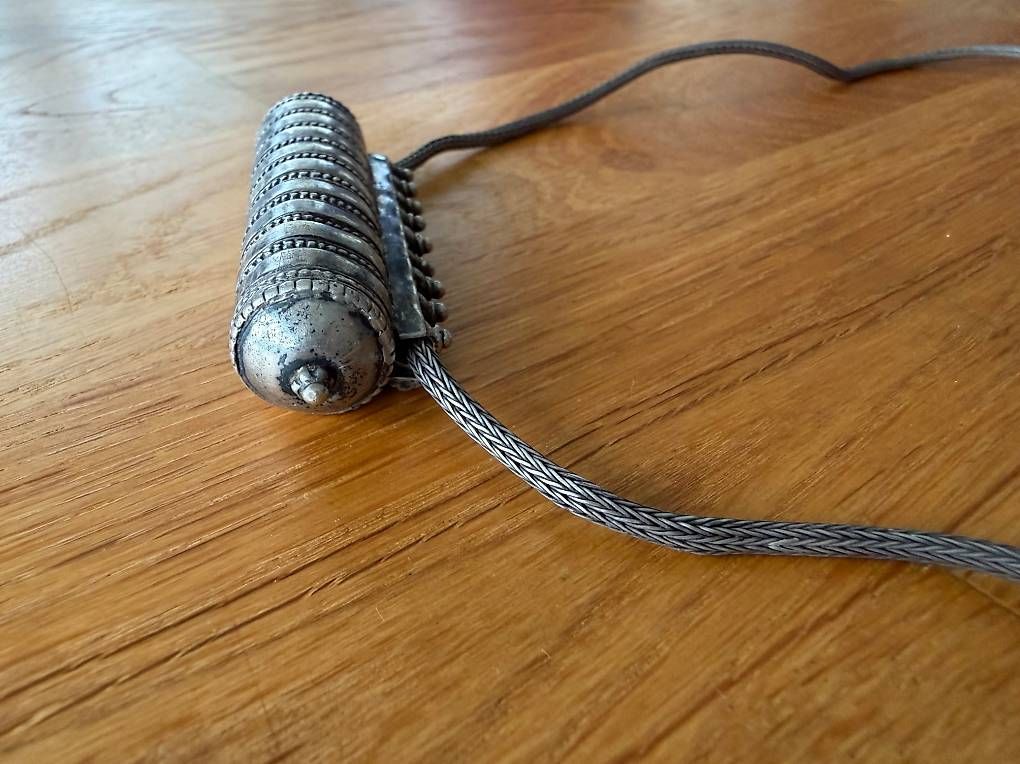 Sonstiges Uhren Zubehör: Antikes Nadeletui Chatelaine – Gebraucht aus BERGDIETIKON von taewen 2