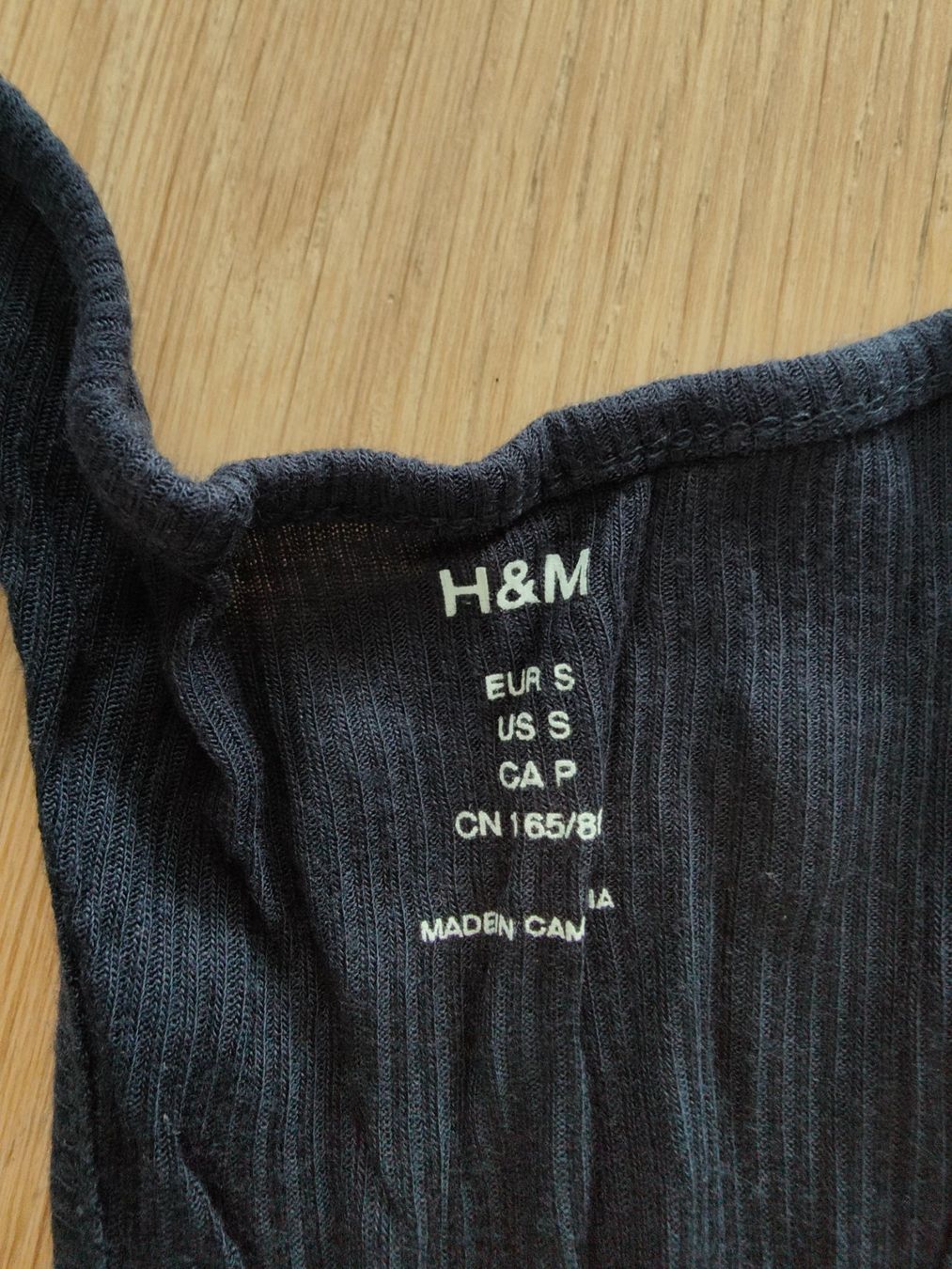 H&M Top: Damen Top Basic Dunkelblau Größe S | H&M | 100% Viskose – Usato da Birmensdorf ZH venduto da LucaToni02 1
