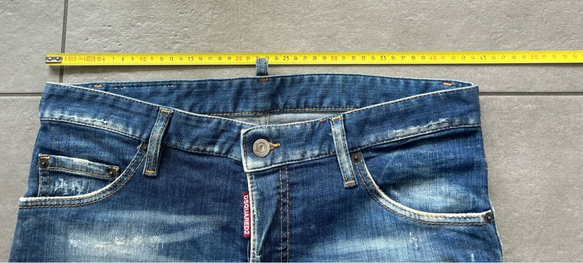 Dsquared2 Jeans: Dsquared2 jeans uomo 48 – D'occasion à Mendrisio par fly_9wzx 8