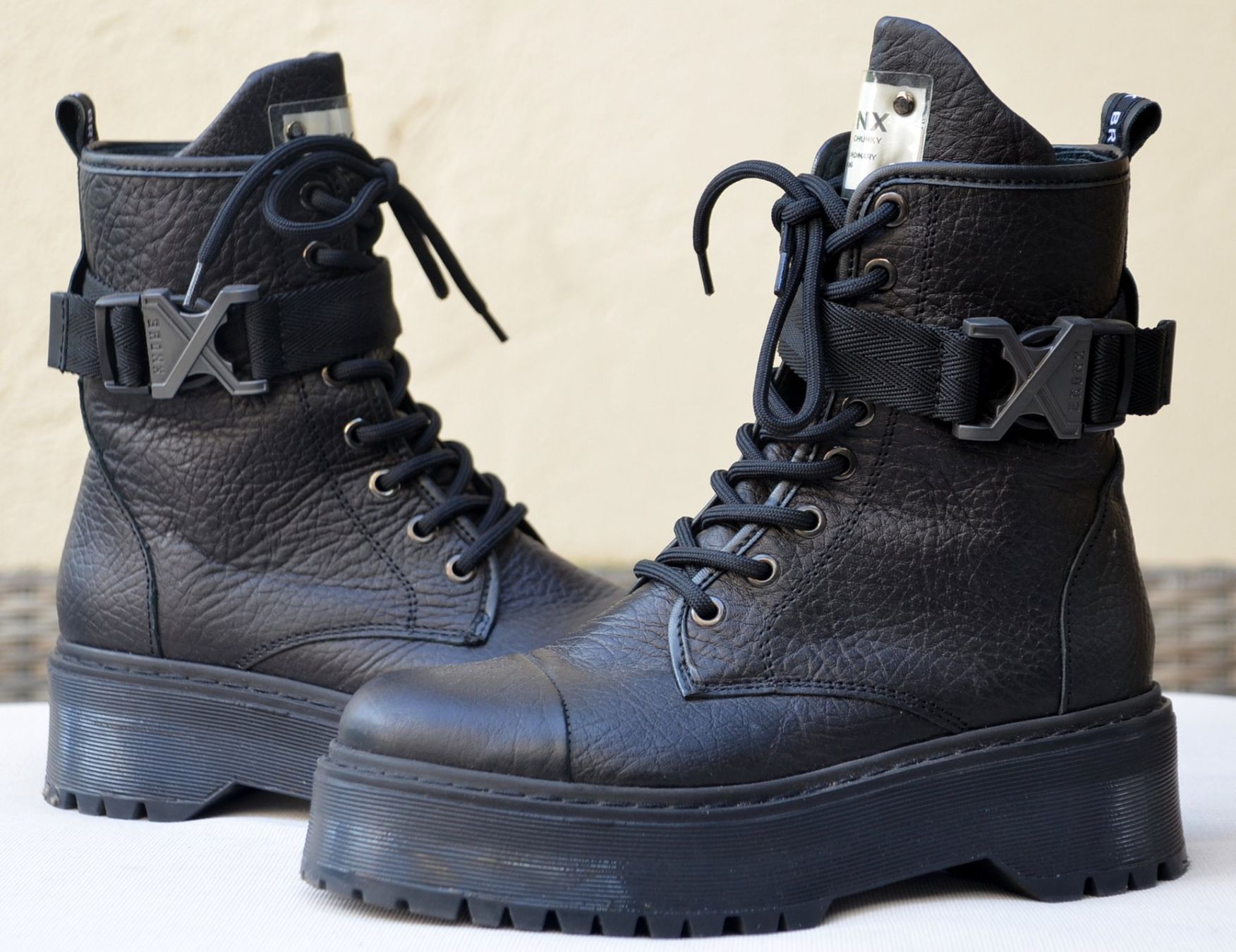 Scarpe da donna: Boots Bronx bottes .37 – Usato da Collonges venduto da arashee 5