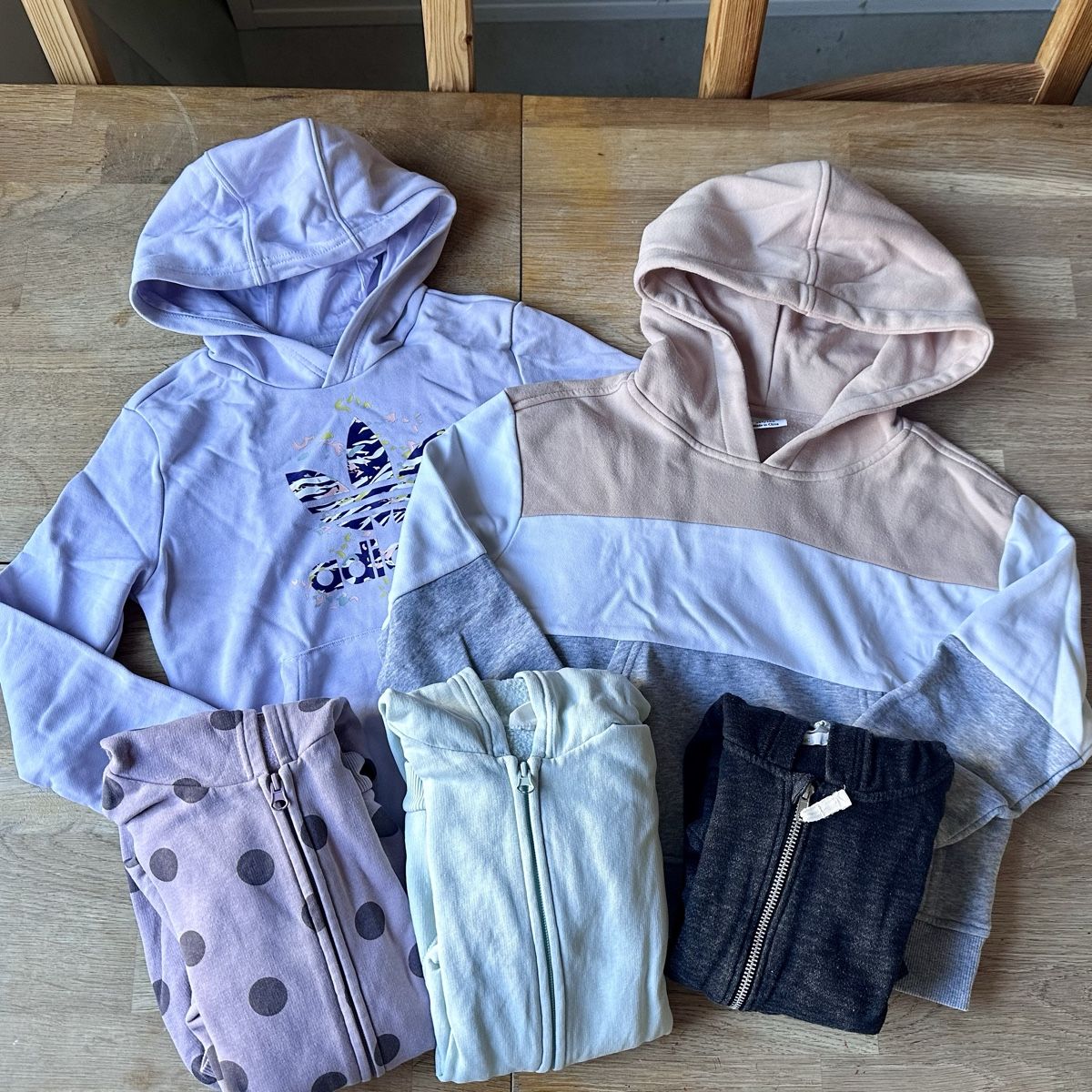 Lotti & Set di vestiti: Kleiderset Mädchen 140 (3) – Usato da Malans GR venduto da aicul31 1