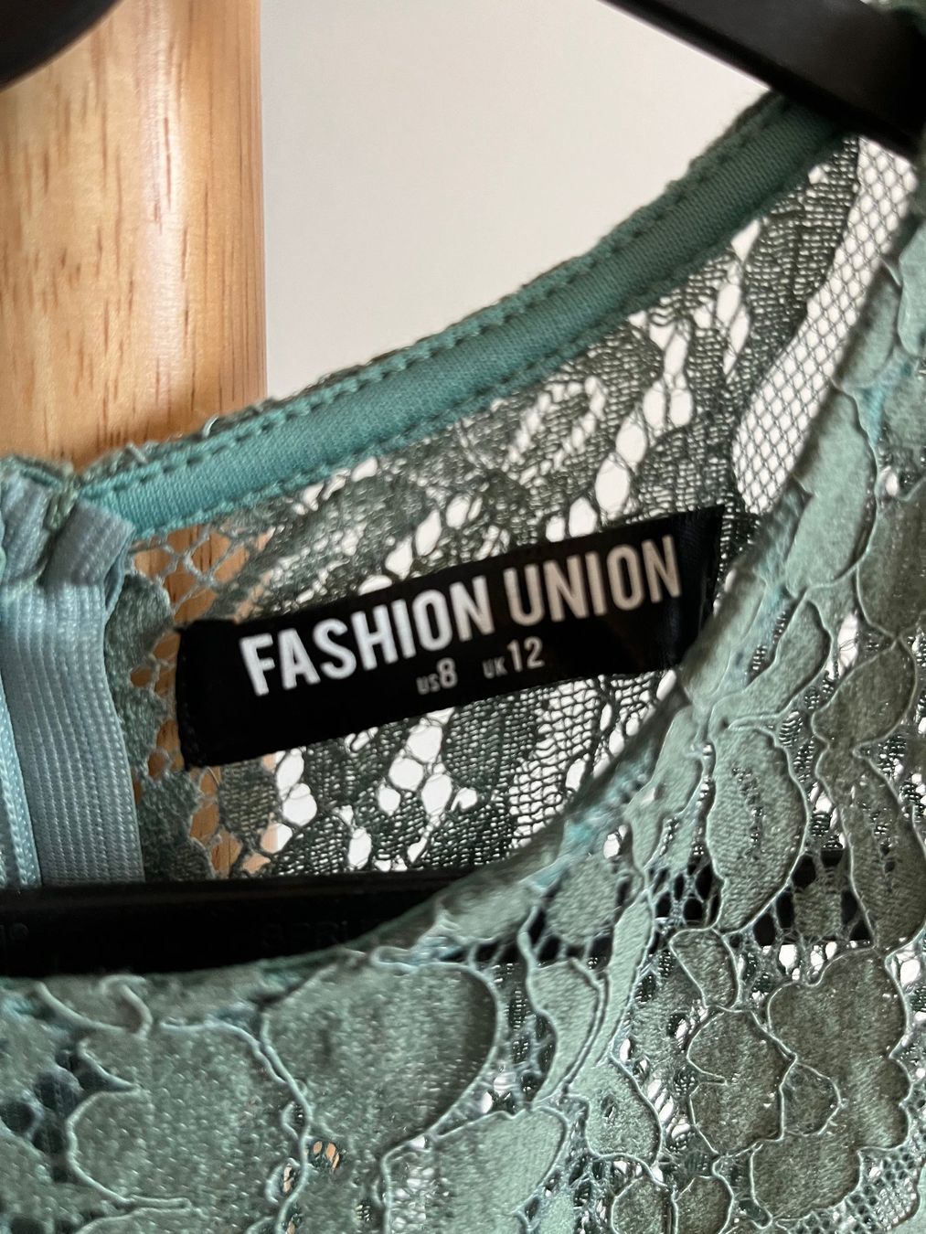 Kleider: grünes Cocktailkleid mit Spitze 36 – Neu (gemäss Beschreibung) aus Zürich von car_cr6w 1