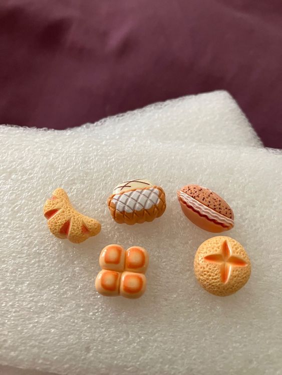 5 Mini Brote und Kuchen für die Puppenstube, detailgetreu (Neu (gemäss ...