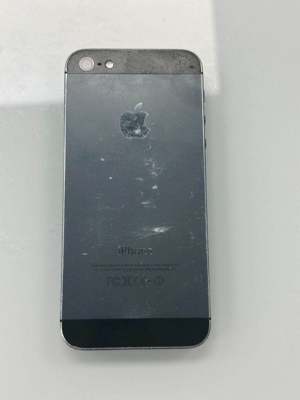 Apple Telefoni cellulari / Smartphones: Apple iPhone 5, 16GB, Schwarz & Graphit, defekt – Difettoso da Basel venduto da protekto 1