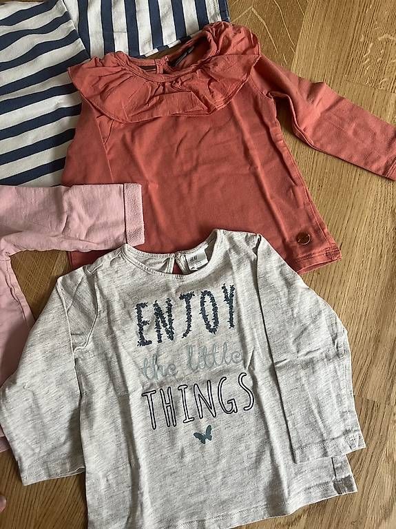 Maglioni & Felpe: Pullover Gr. 80 – Usato da Luzern venduto da Leonie110 1