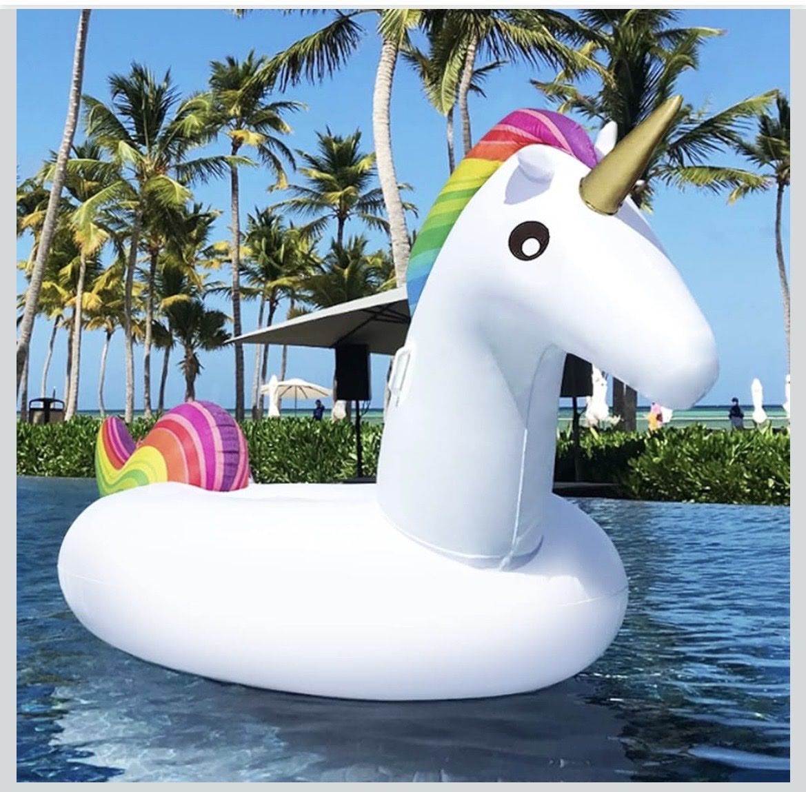 Piscines: Luftmatratzen-Einhorn – D'occasion à Liestal par jor_p5tt