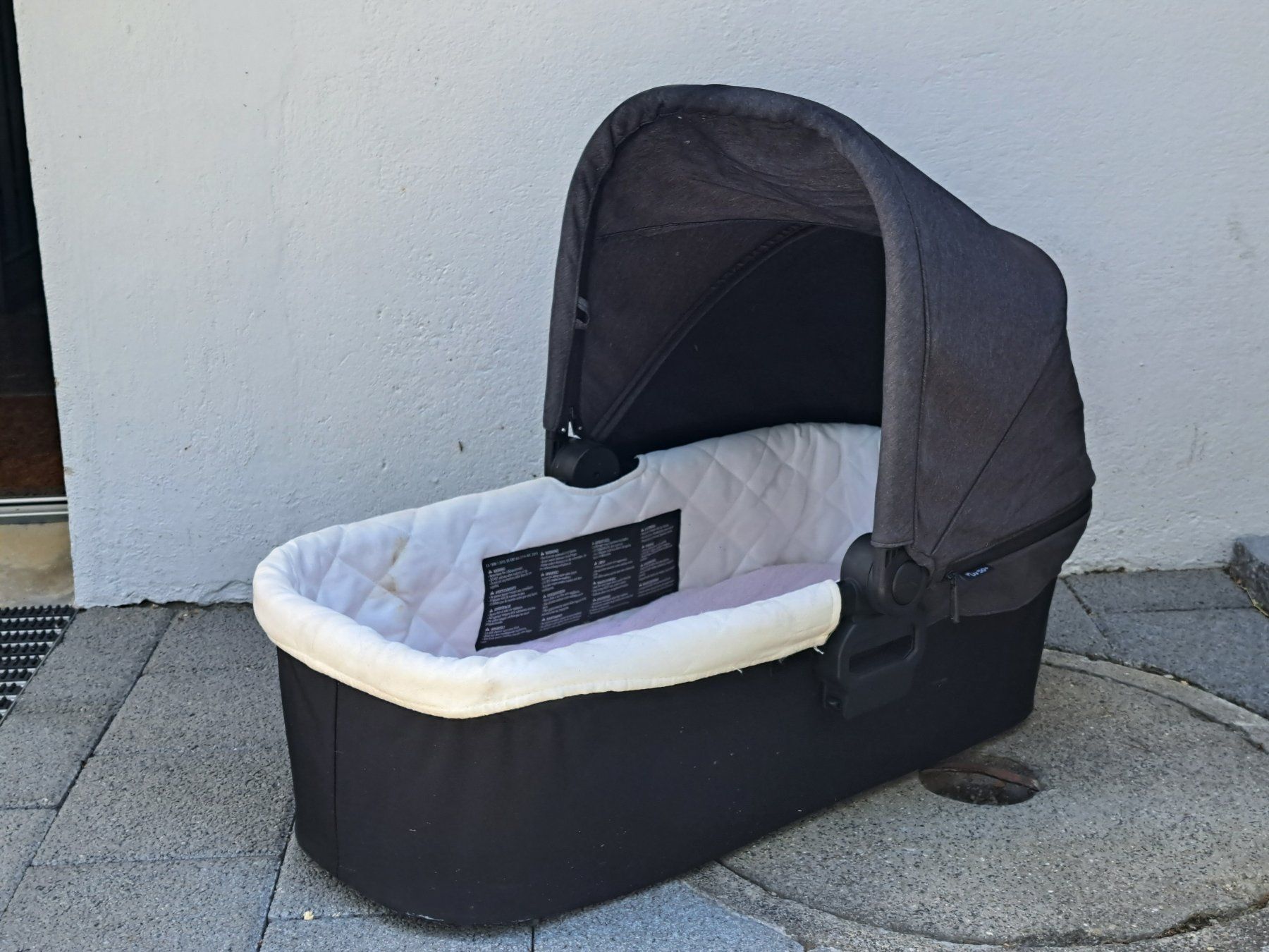 Baby Jogger Carrozzine: Baby Jogger mit Babywanne – Usato da Zürich venduto da calliewe 6