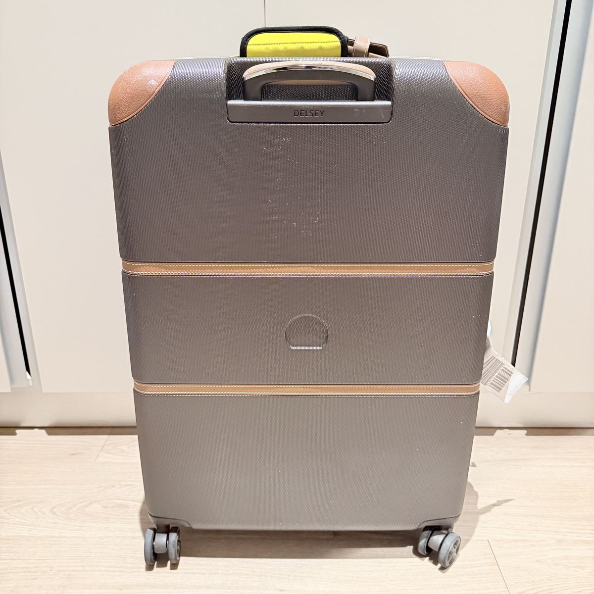 Delsey Valigie: Delsey Paris check-in luggage – Usato da Lausanne venduto da its_zl9h 1