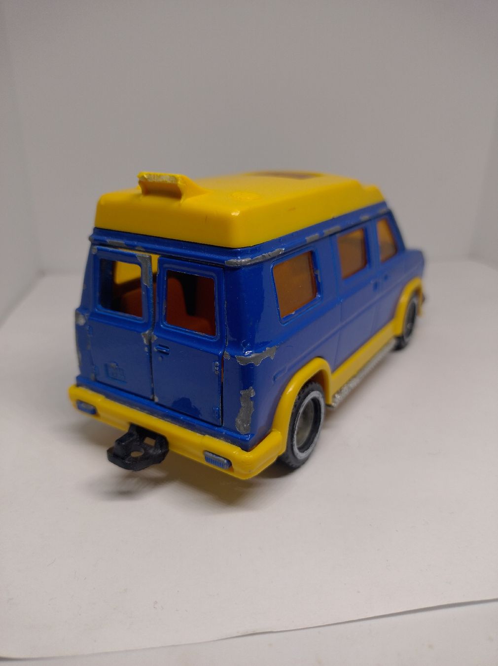Majorette Modellini d'auto: Majorette, US Van 1/36 – Usato da La Chaux-de-Fonds venduto da Pierrot8404 2