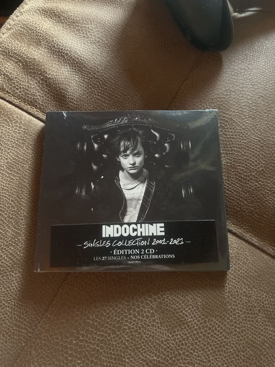 CD: Indochine - Singles Collection 2001-2021 cd neuf scellé – Nuovo e nell'imballaggio originale da Matran venduto da Shiryududragon