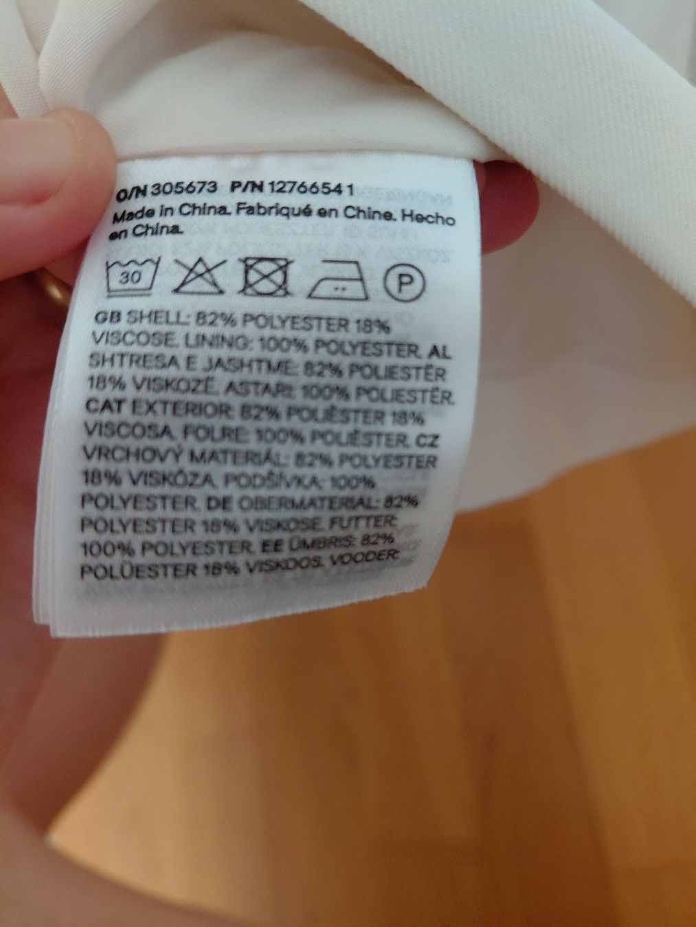 H&M Tops: Top Weste Eierschale, Grösse 36 von H&M – Gebraucht aus Basel von AnVi22 2