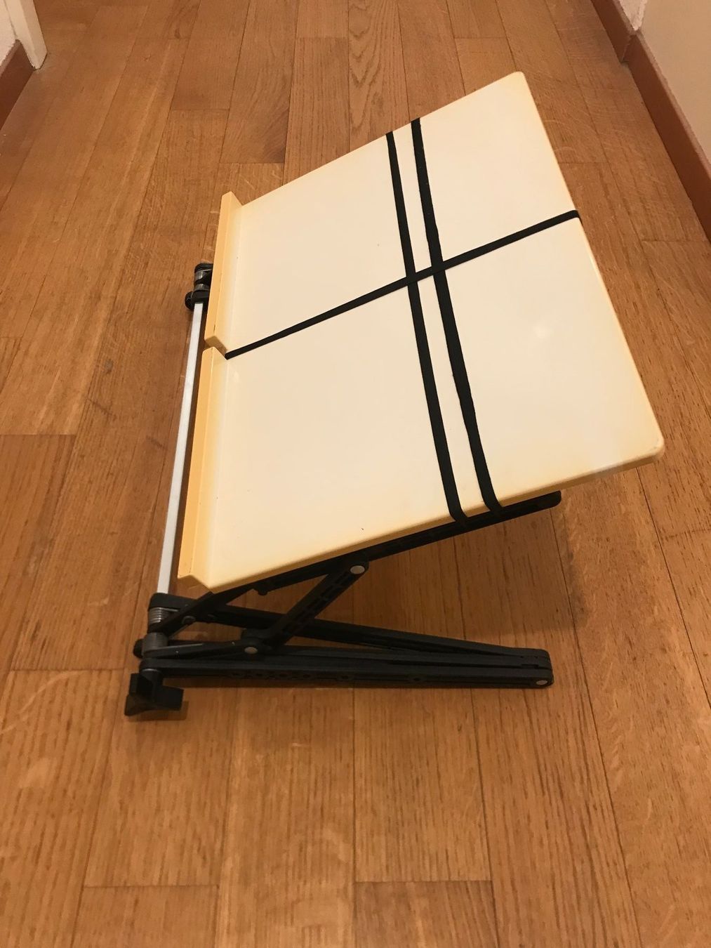 Medizinische Geräte: Leseständer - Able Table – Gebraucht aus losone von china06 6