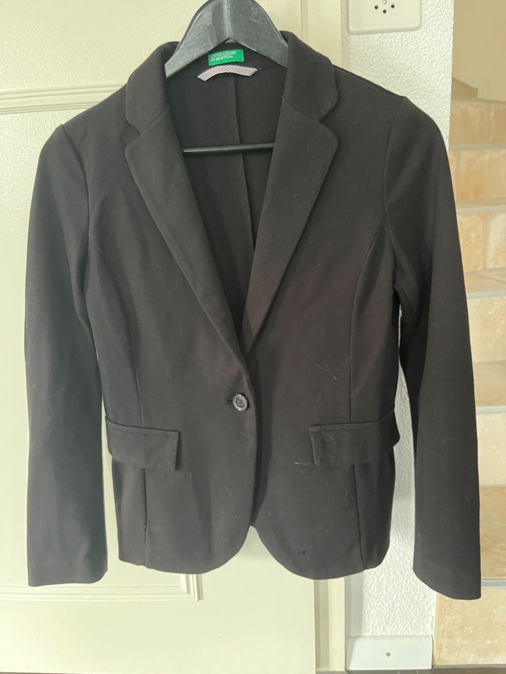 Benetton Completi & Tailleur: Blazer Benetton t. S noir – Usato da Posieux venduto da evs_57x2