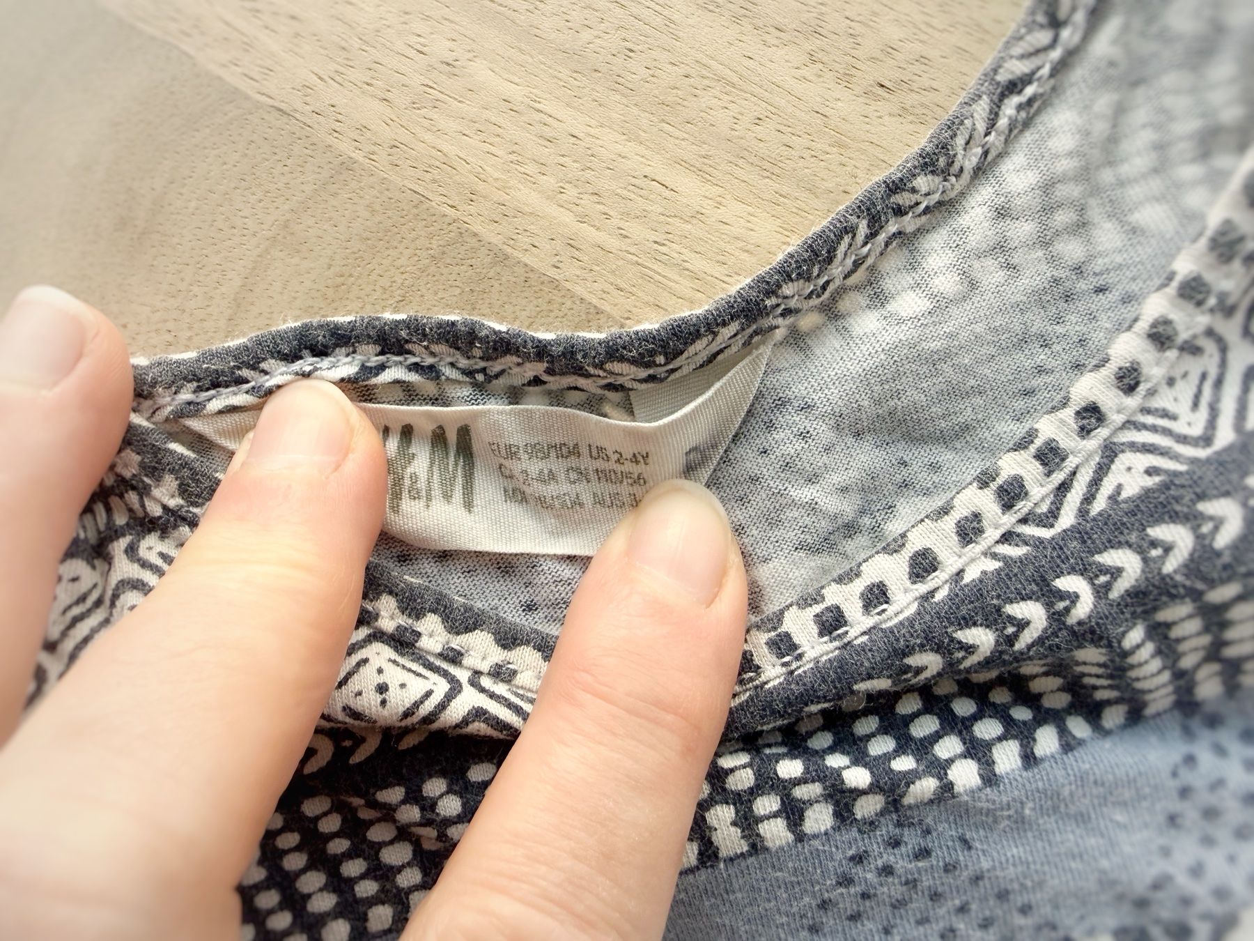 H&M Vestiti & Gonne: Gemustertes Baumwollkleid Mädchen Gr. 98/104 – Usato da Eggenwil venduto da Lissi82 1
