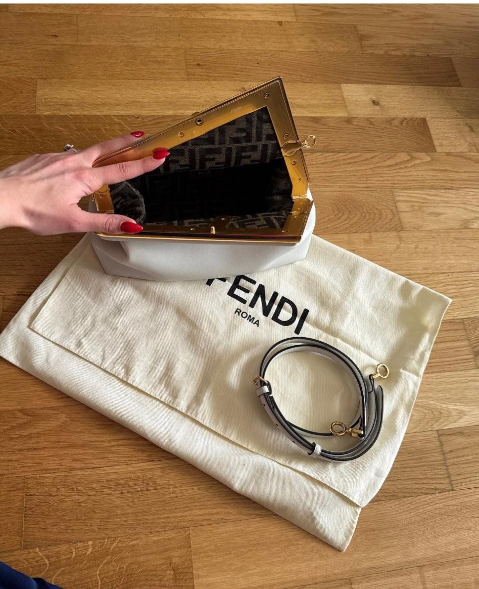 Fendi Borse da donna: Fendi Besace en Cuir – Nuovo (secondo la descrizione) da Arzier venduto da Yannonly 1