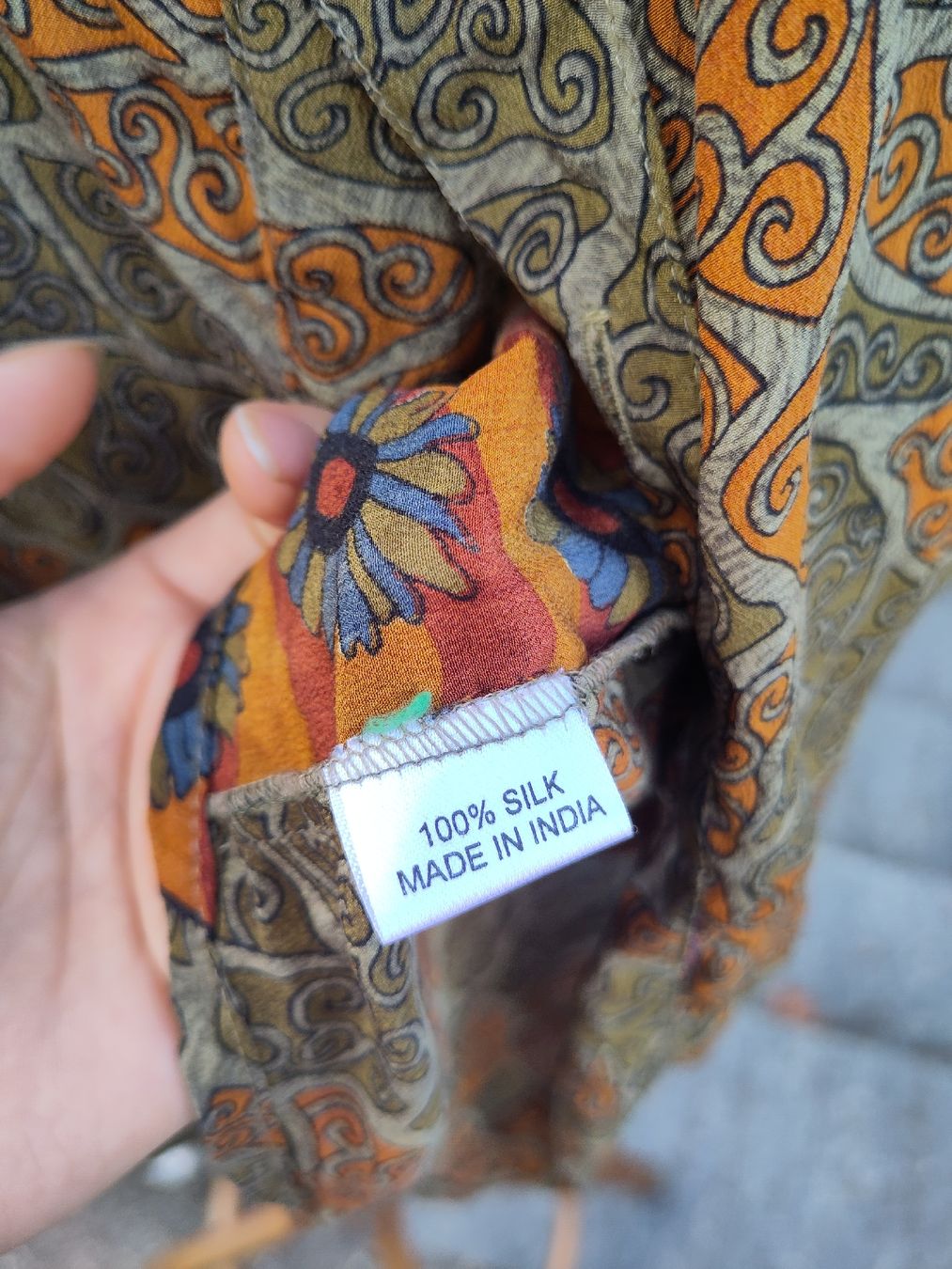 Camicette: Bluse orientalisch 100% Seide  – Usato da Basel venduto da Lucieandert 4