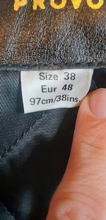 Vestes: Lederjacke1 – D'occasion à Schaffhausen par ces_wyd6 1
