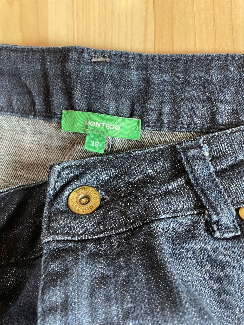 Gonne: Jeans. Mini-Jupe, Stretch – Usato da Köniz venduto da kupu-kupu 2