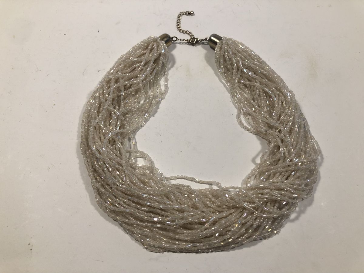 Catenine: Schicke Perlenkette (Glasperlen) Weiss – Nuovo (secondo la descrizione) da Bern venduto da Etzy