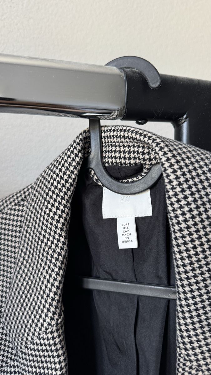 H&M Jacken: H&M Blazer Grösse S – Gebraucht aus St. Gallen von lemon_888 1
