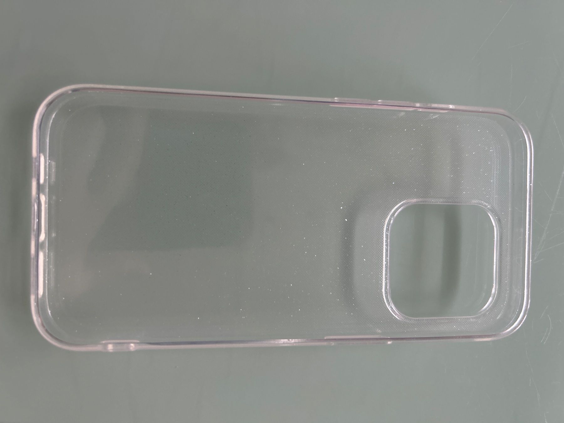 Cover & Protezioni schermo: IPhon 15 pro Hülle Neu – Nuovo (secondo la descrizione) da Dulliken venduto da Lindt.1845 1