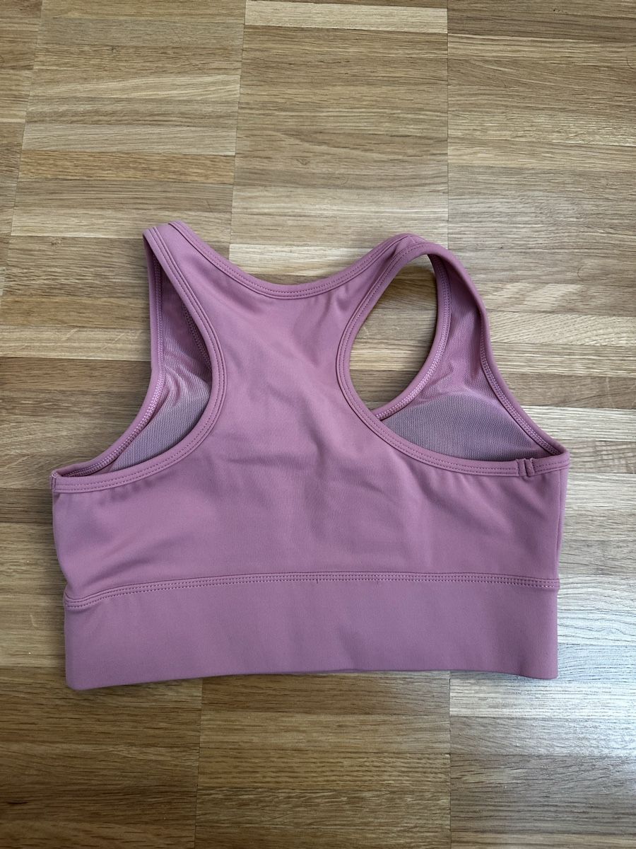 Top: Alpha Coutures Sport BH – Nuovo (secondo la descrizione) da Winterthur venduto da GloSte08 1