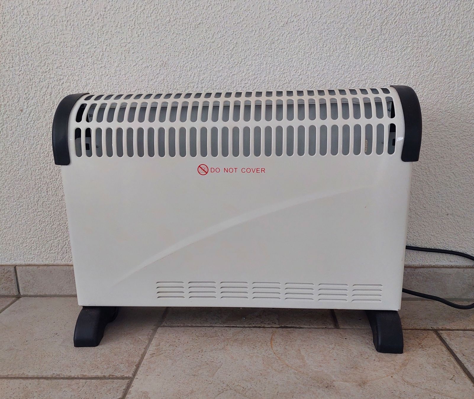 Radiatori: Elektrischer Konvektor 2000 Watt weiss – Usato da Solothurn venduto da Kuma5