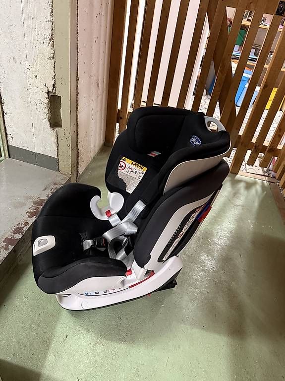 Seggiolini per auto: Kindersitz Chicco – Usato da St. Gallen venduto da Miguel_GTI 2