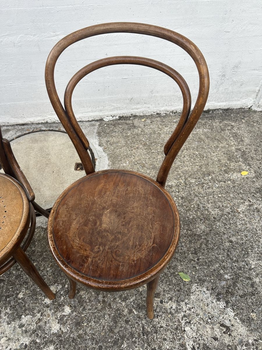 Horgen Glarus Chaises: 3 alte Holzstühle  – D'occasion à Villmergen par Bezdupe 3