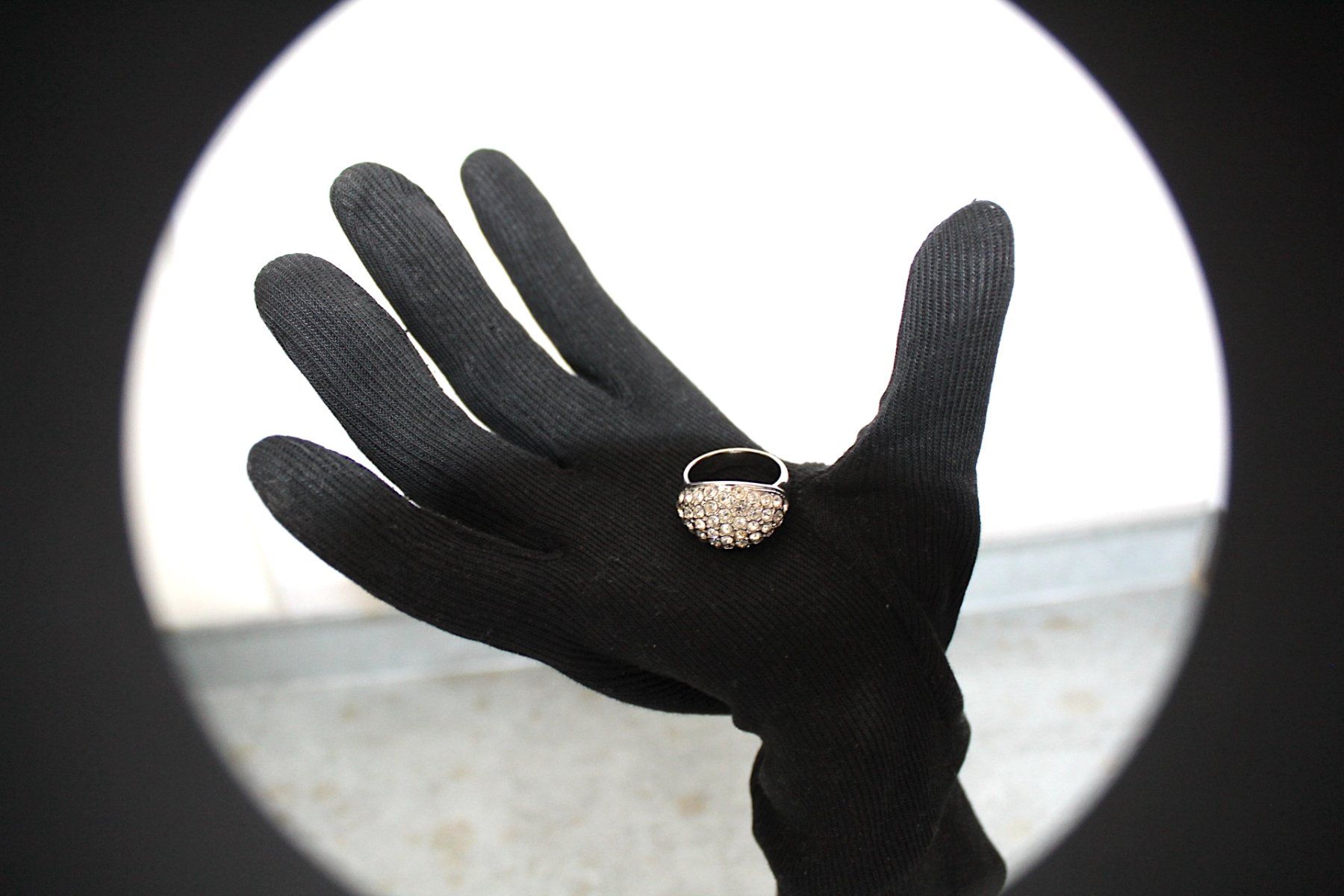 Anelli: Ring mit Stasssteine Gr. 53 -17.3 – Usato da Locarno venduto da madame-tus-sauds 1