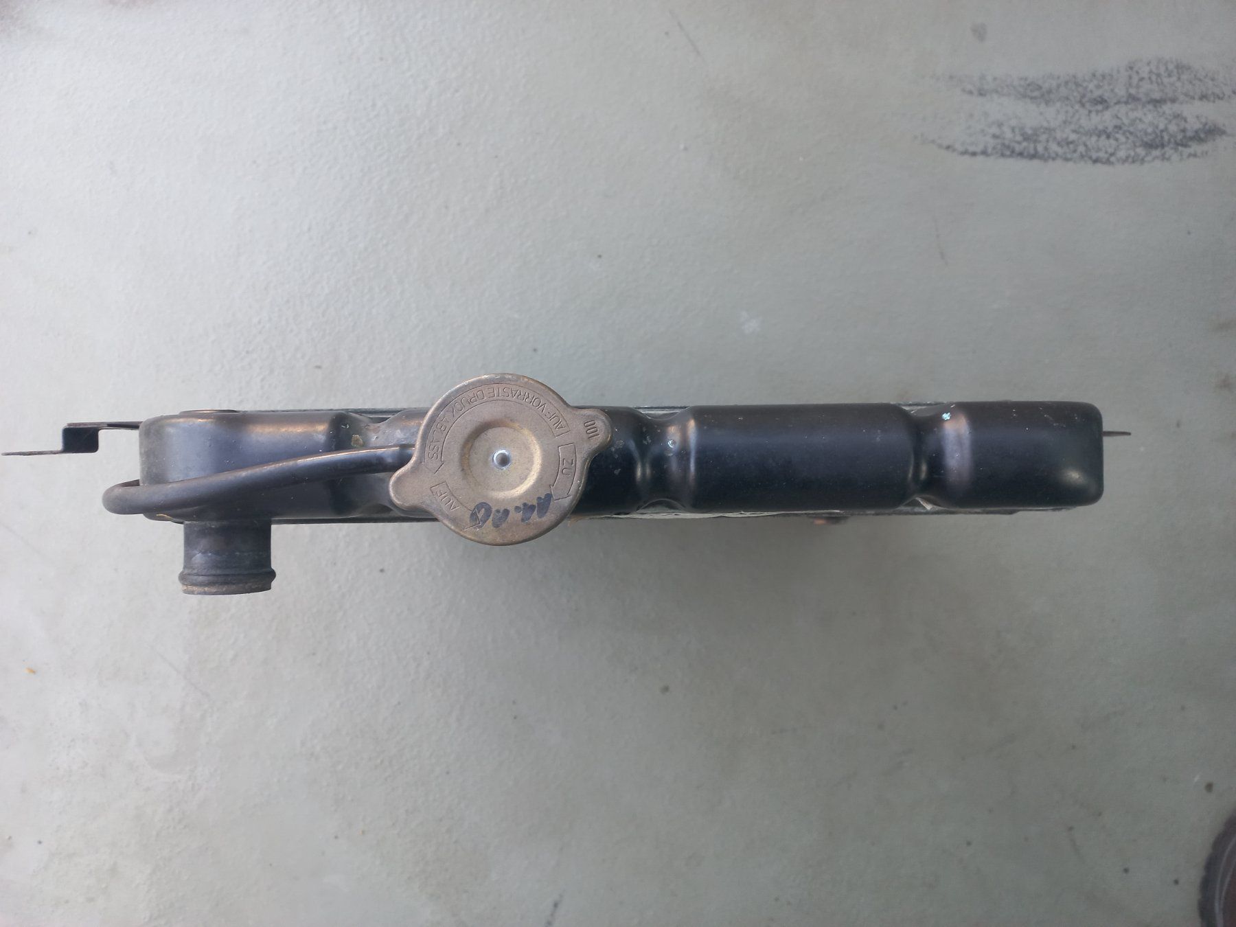 BMW Tutti pezzi di ricambio auto: gebrauchter Oldtimer Kühler Wasserkühler BMW 1500 – Usato da CH - DULLIKEN venduto da classiccarpartsstore 2