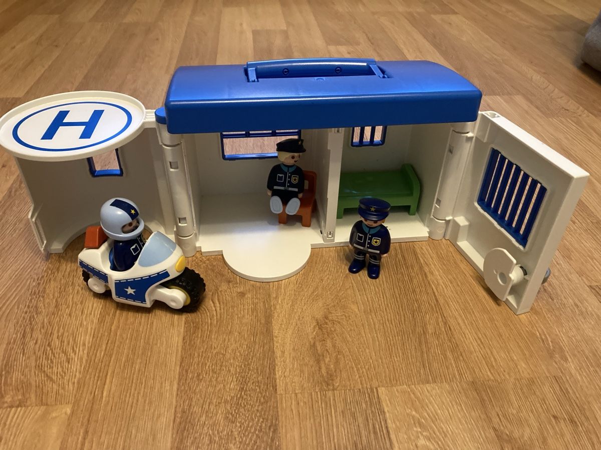 Playmobil Jouets: My first Playmobil Polizeistation – D'occasion à Emmenbrücke par JJ_89