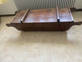 Magnifique ancien pétrin
