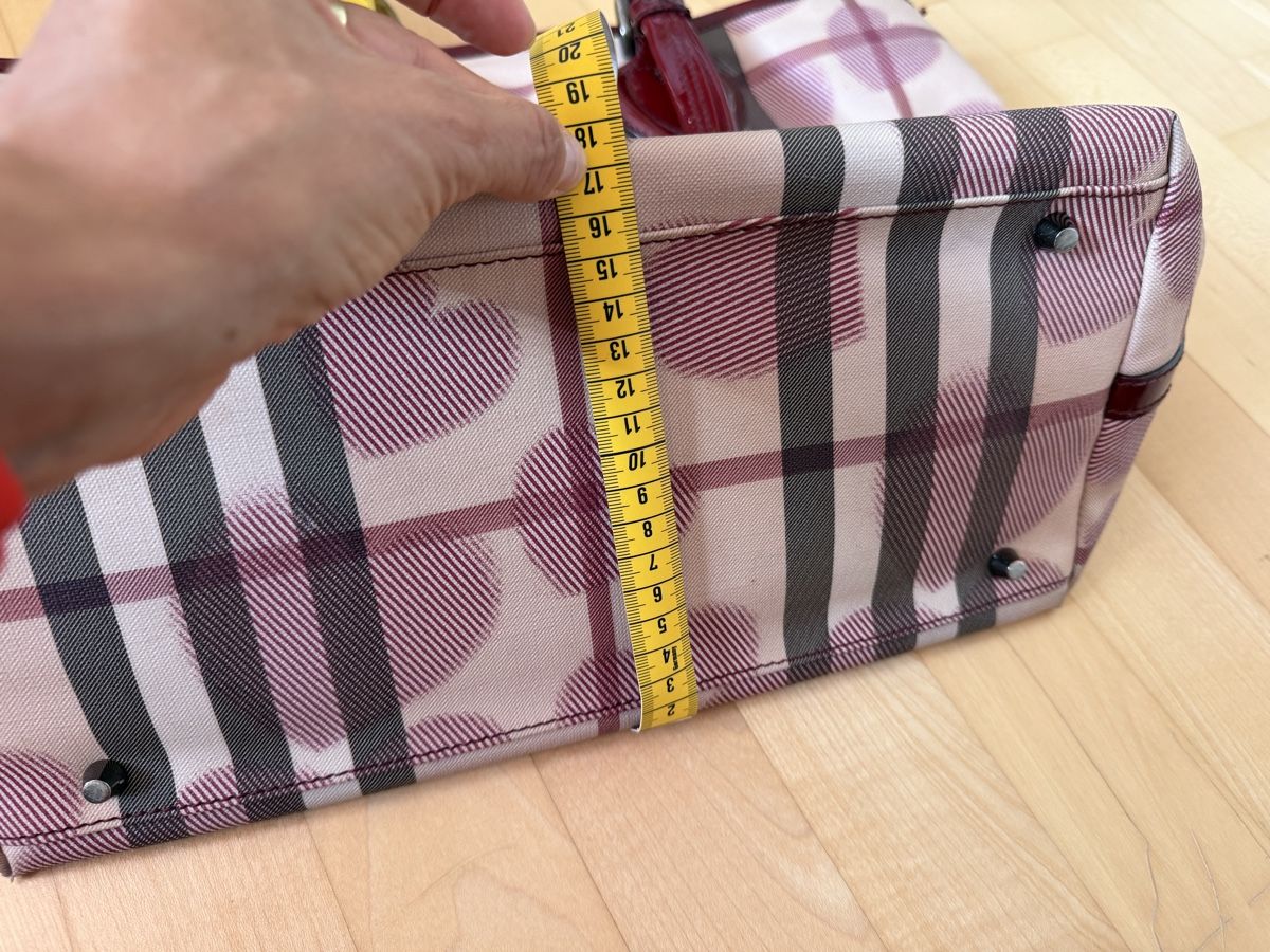 Burberry Taschen für Damen: Burberry Tasche – Gebraucht aus Schindellegi von soleya 3