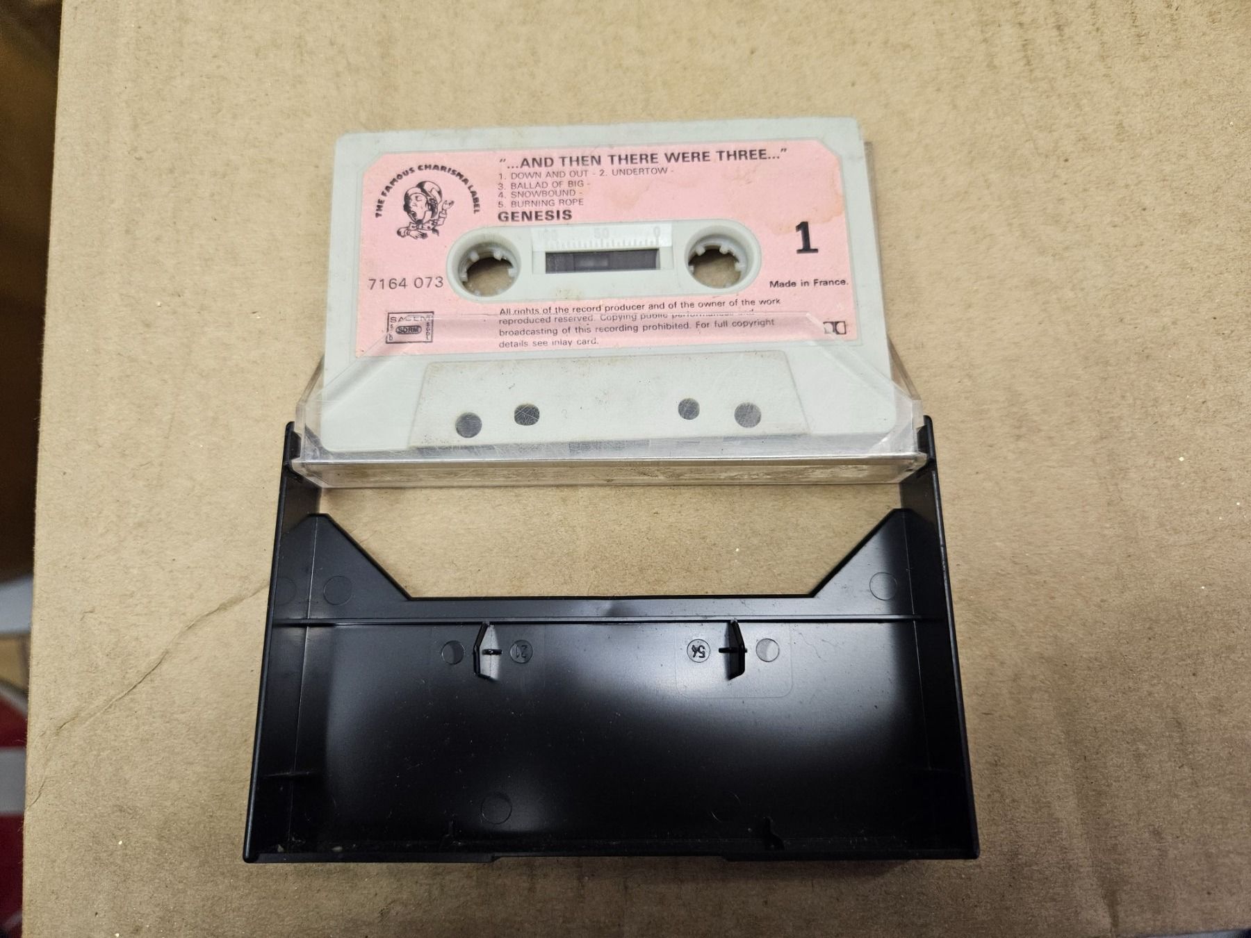 Musicassette: Musicassetta Genesis "...and then there were tree" – Usato da Melano venduto da H-Sara 1
