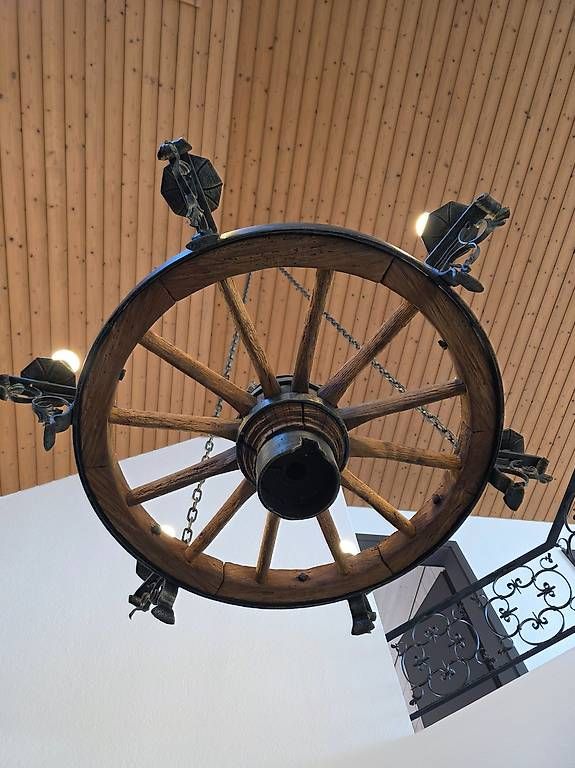 Lampade: Wagenrad leuchte – Usato da Egerkingen venduto da Cooper-Tr7 4