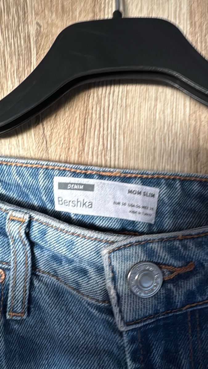 Bershka Jeans: Mom Jeans Blau – D'occasion à Oftringen par mar_7f8c 2