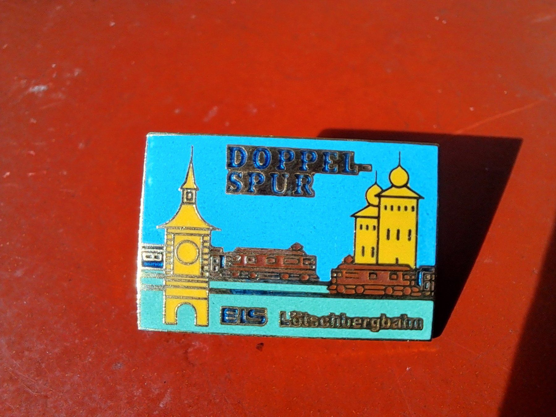 Spille & Fermagli: Pin - Anstecker limitierte Auflage BLS – Nuovo e nell'imballaggio originale da Spiez venduto da Pistach99 1