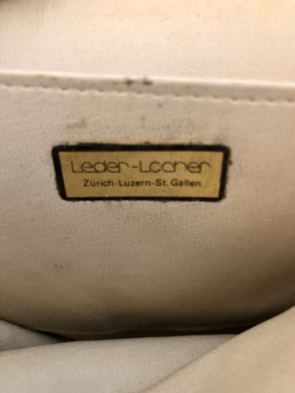 Taschen für Damen: Handtasche Leder Locher Umhängetasche – Gebraucht aus Schlieren von Flower5 1