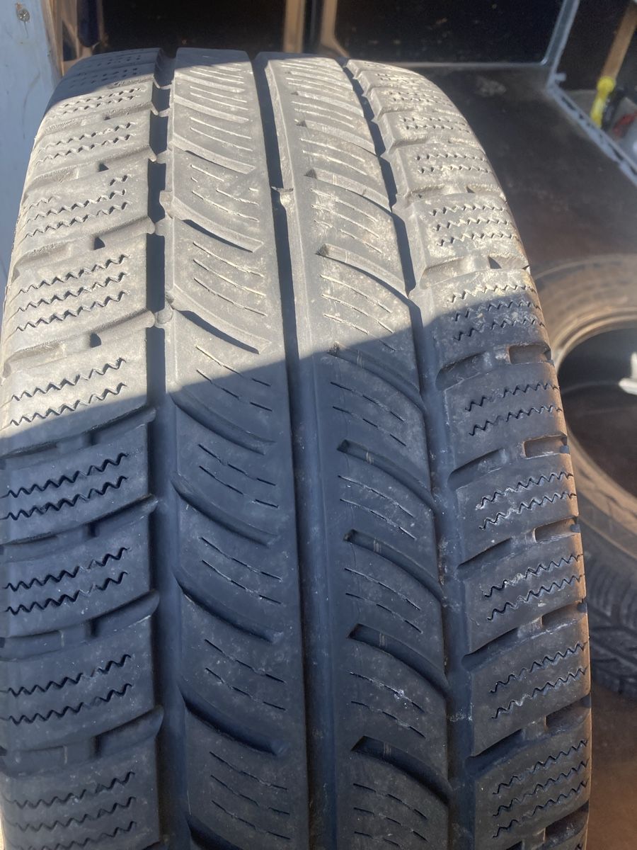 Accessori per altri veicoli: 235/65R16C Continental – Usato da Liebistorf venduto da Coyotes 2