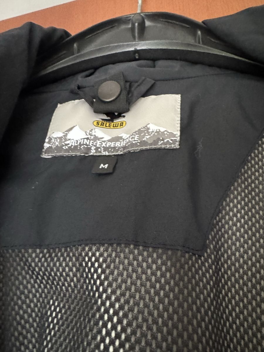 Salewa Giacche: Salewa Gore Tex Jacke – Usato da Winterthur venduto da nmo_sd8z 2