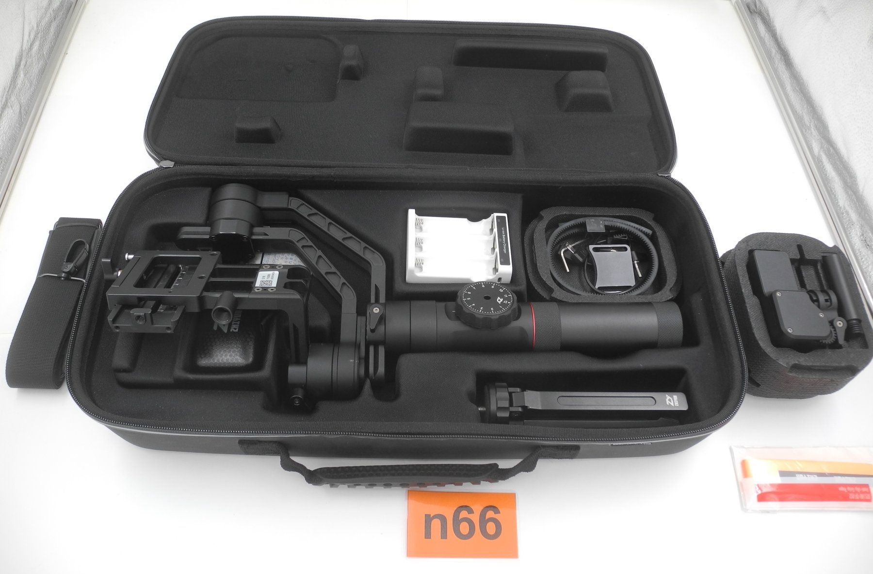 Zhiyun Treppiedi & Teste: Zhiyun  Gimbal, Nr. n66 – Usato da Kottwil venduto da Crazyrolf