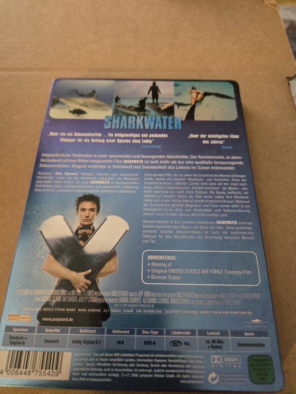 Tutti i DVDs: Shark Water DVD – Usato da Bussigny venduto da Kfdlt 1